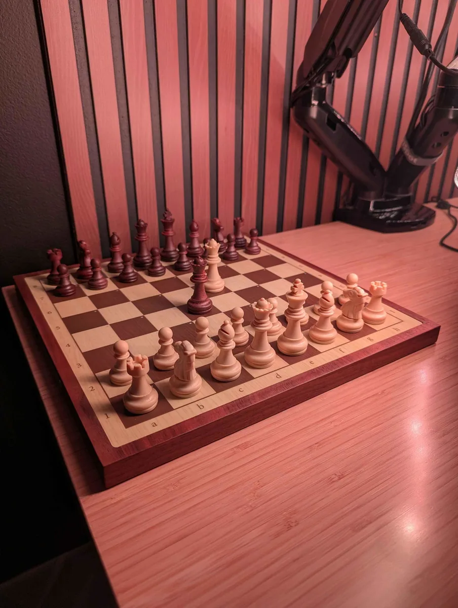 Доска Chessnut Air покупателя Коллина Кормье